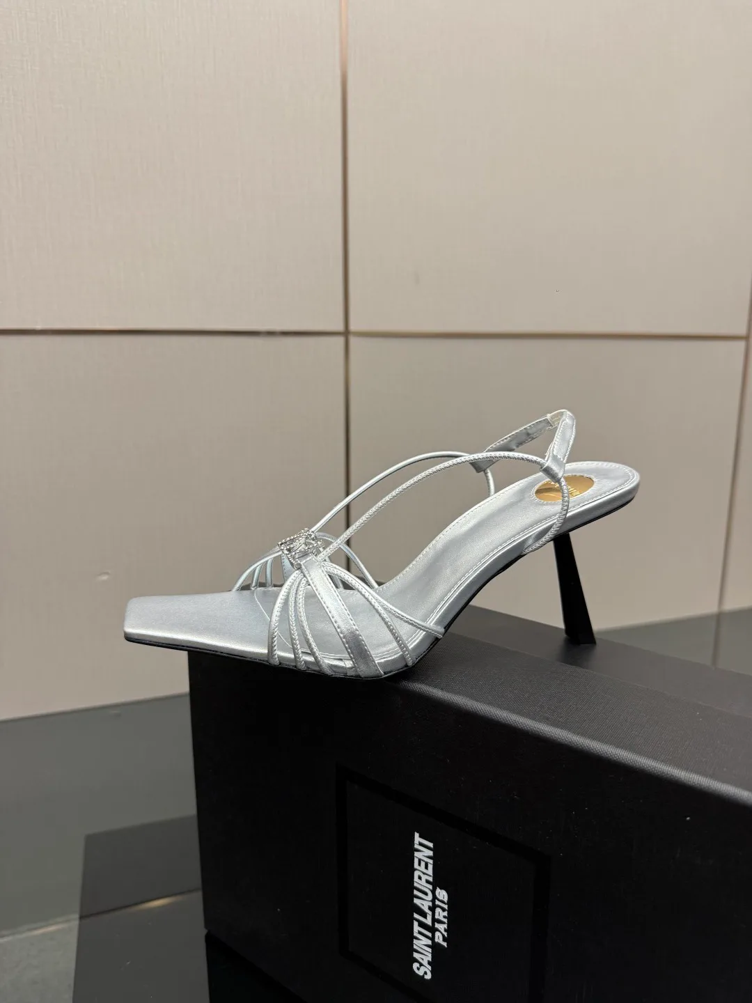 Босоножки Женские Saint Laurent 1435314