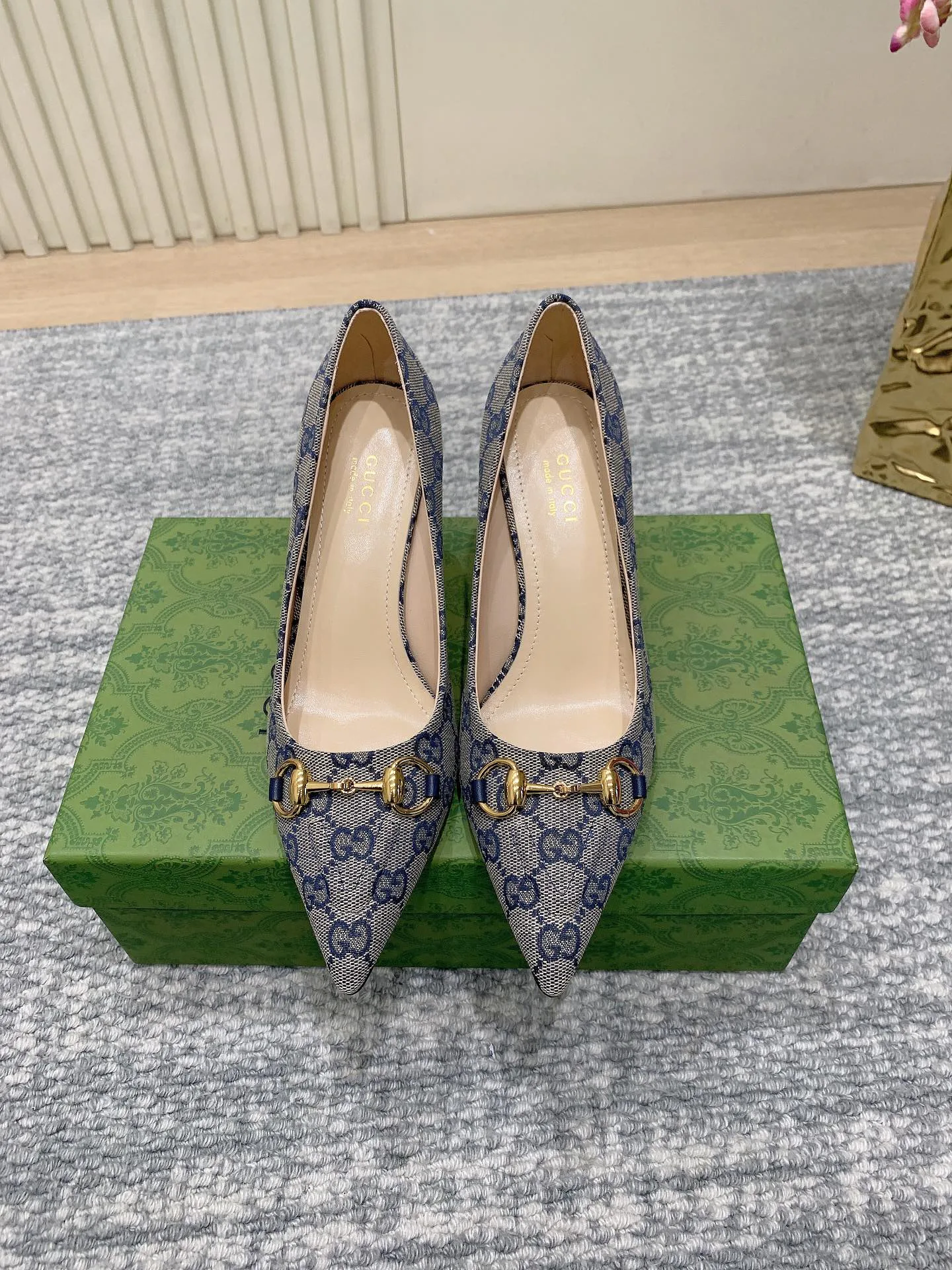Туфли Женские Gucci 689883
