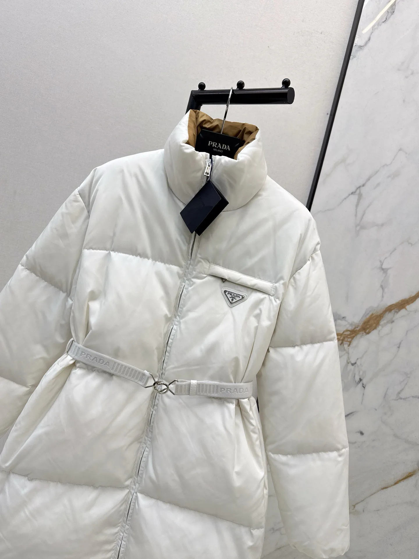 Куртки И Пуховики Женские Prada 19323468