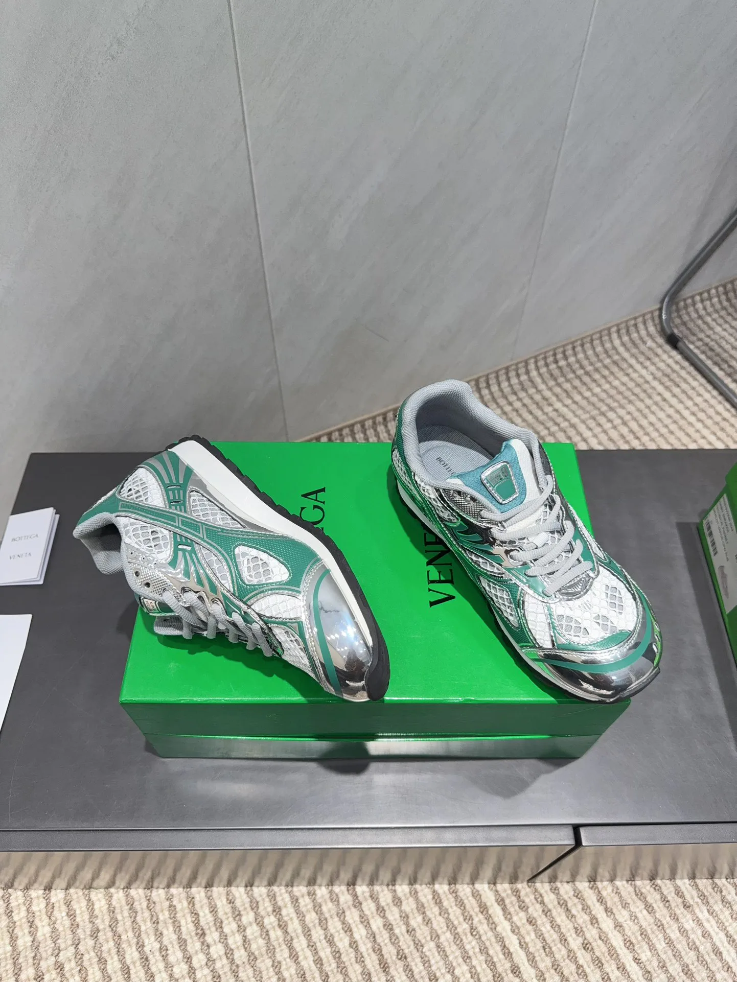 Кроссовки Женские Bottega Veneta 11400552
