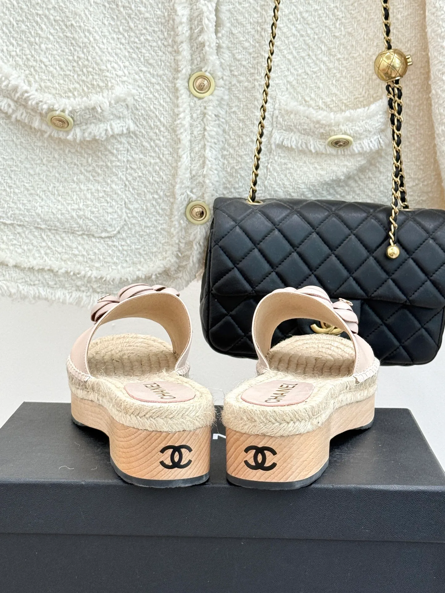 Шлепанцы Женские Chanel 9499274