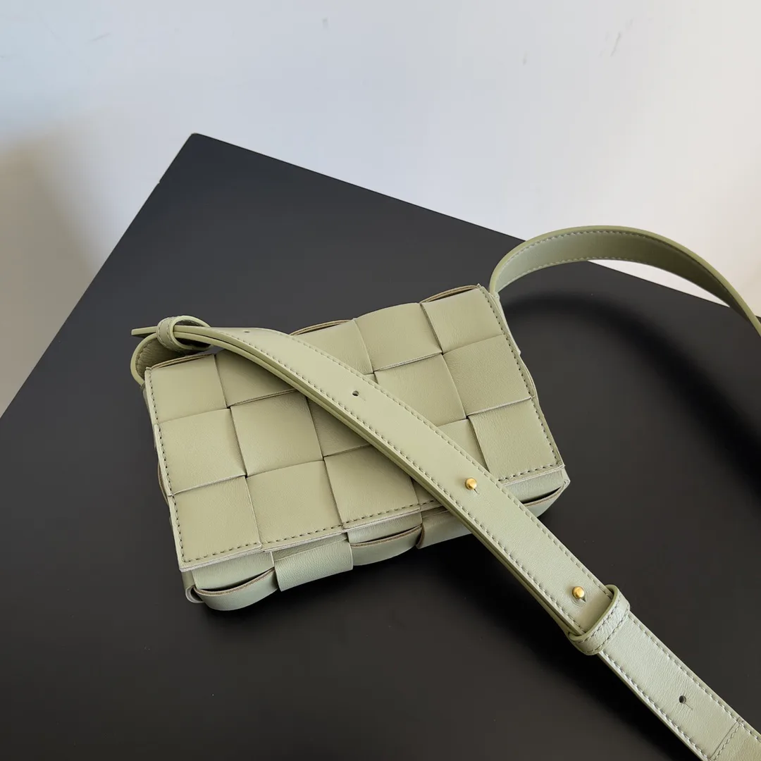 Классические Сумки Женские Bottega Veneta 17372471