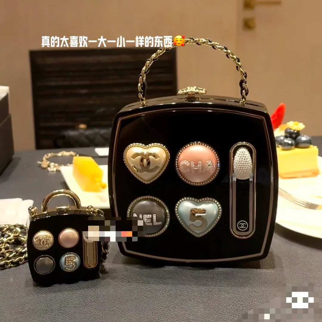 Клатчи Женские Chanel 12957344