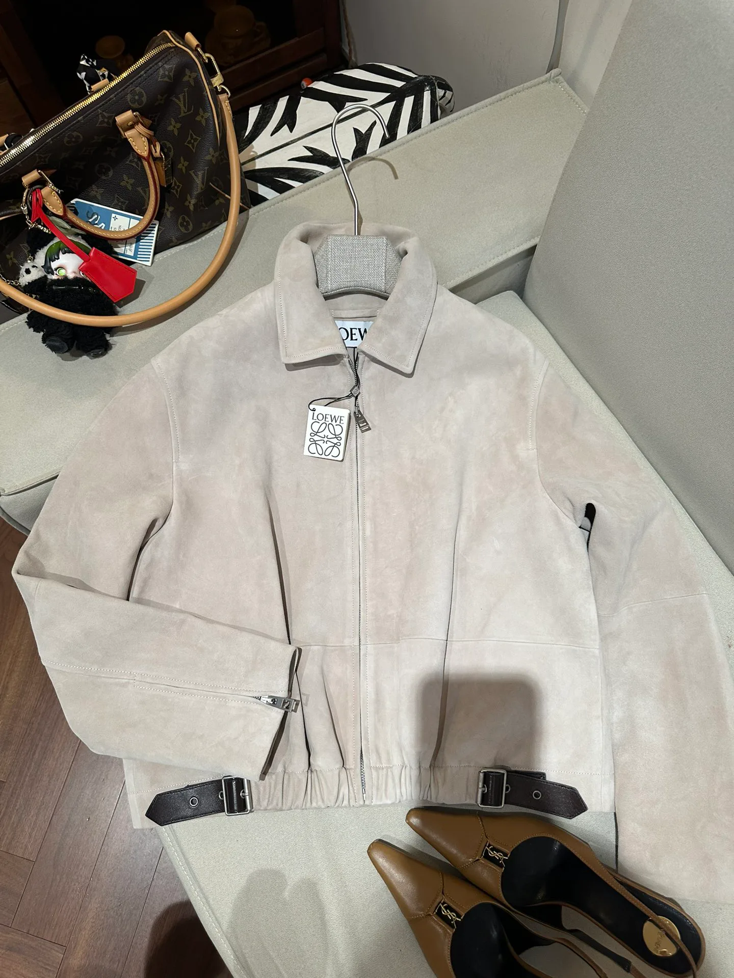 Кожаные Куртки И Дублёнки Женские Loewe 11679734