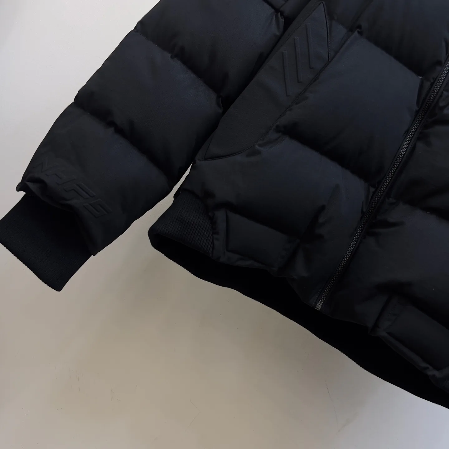 Куртки И Пуховики Женские Louis Vuitton 844135