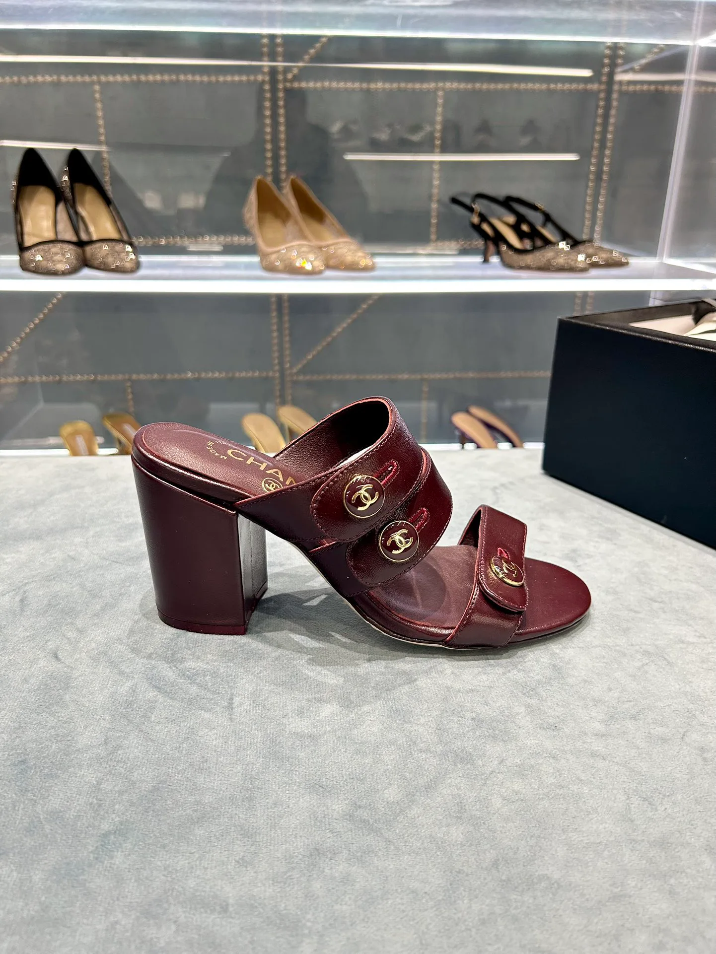 Босоножки Женские Chanel 10245363