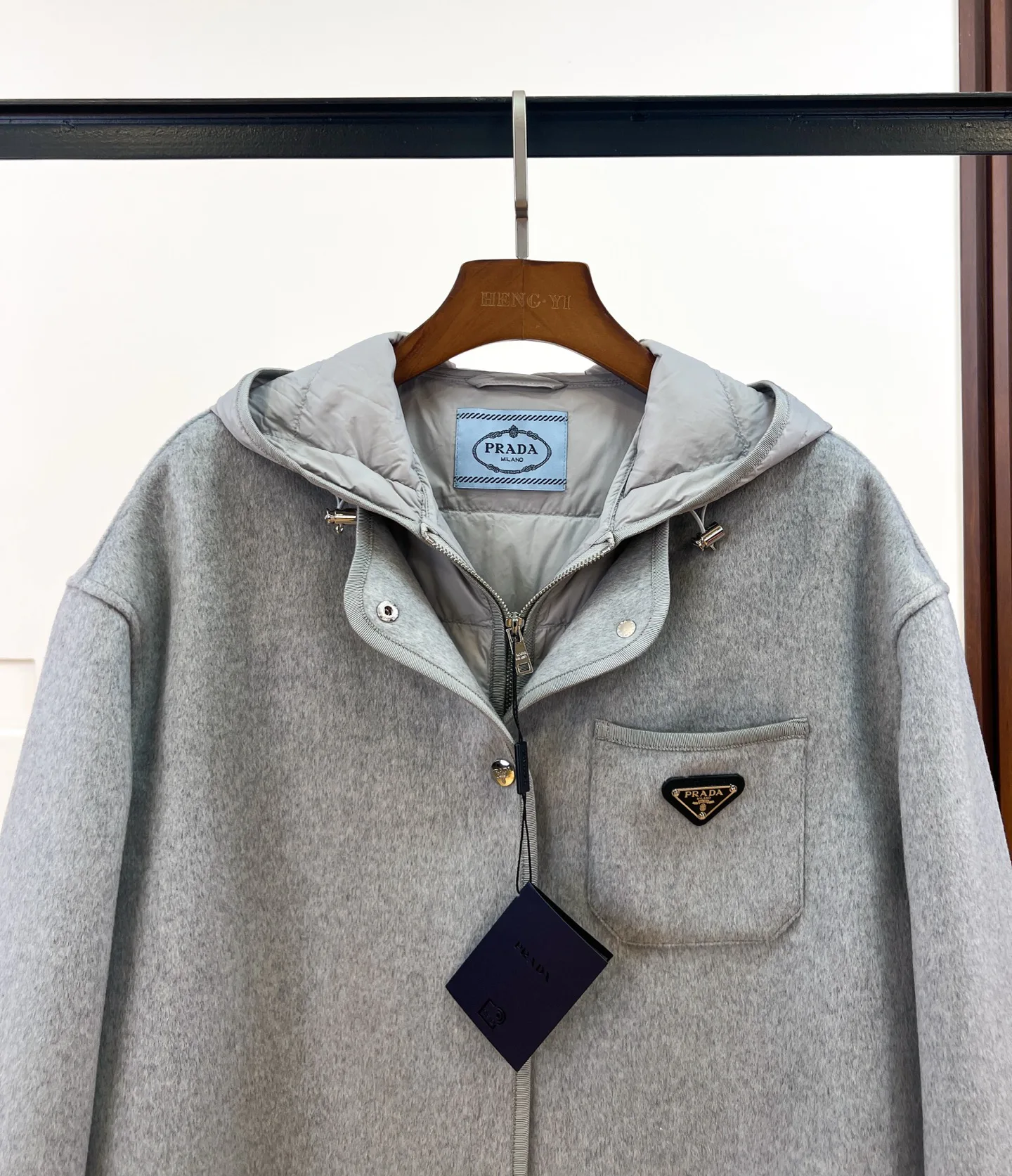 Куртки И Пуховики Женские Prada 18741893