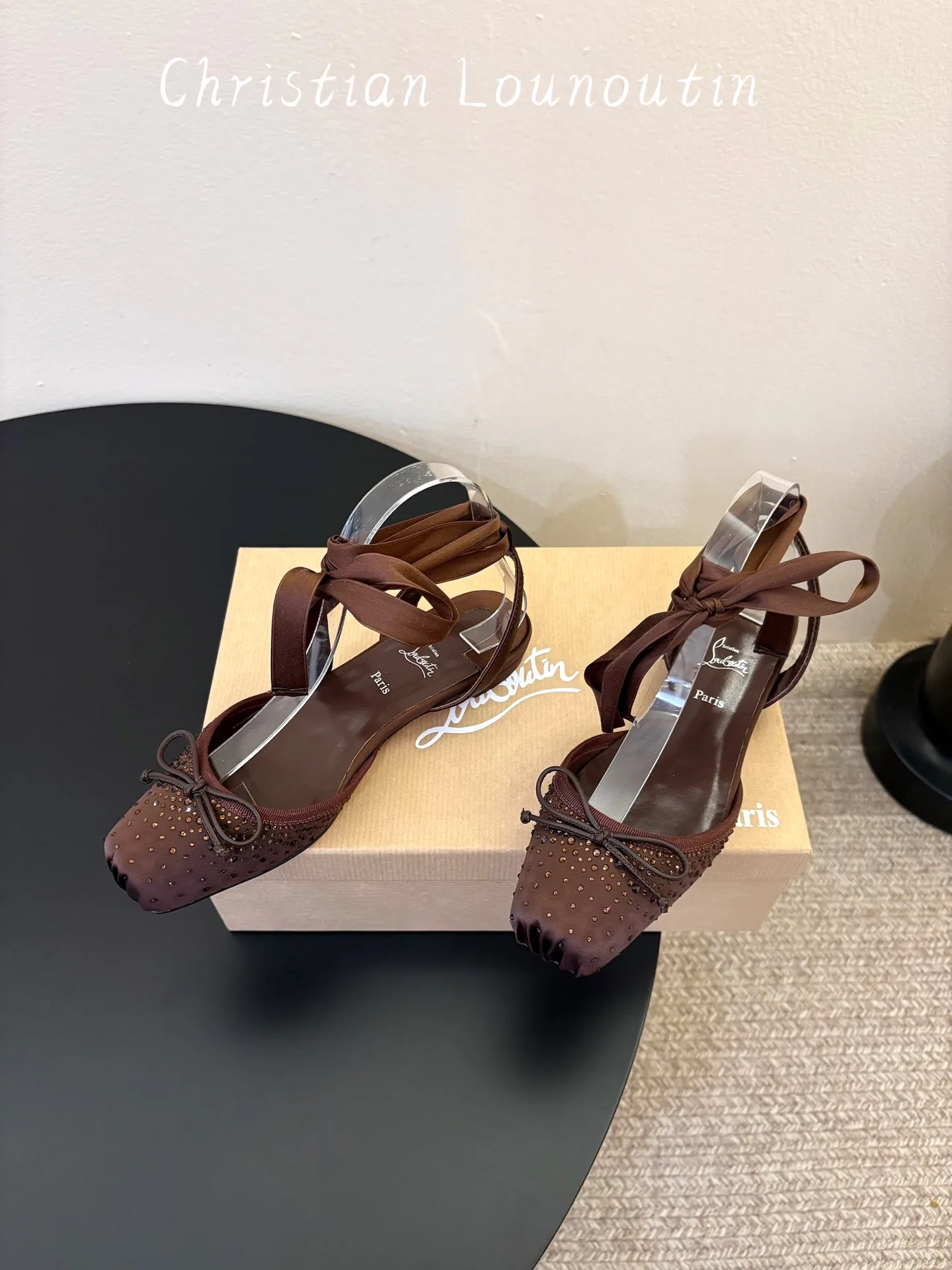 Туфли Женские Christian Louboutin 17467364