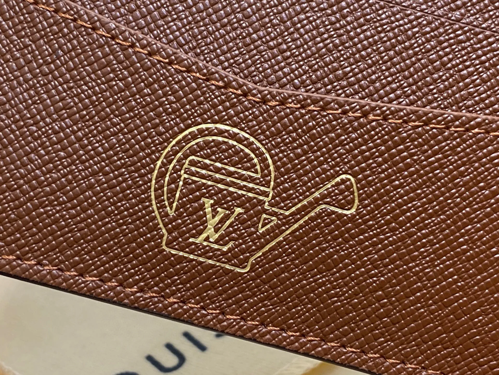 Клатчи Женские Louis Vuitton 11934137
