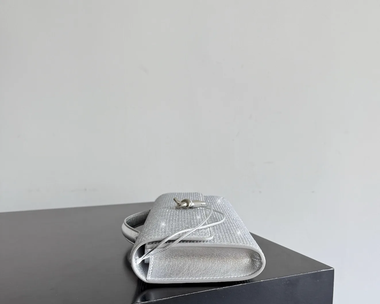 Клатчи Женские Bottega Veneta 12215381