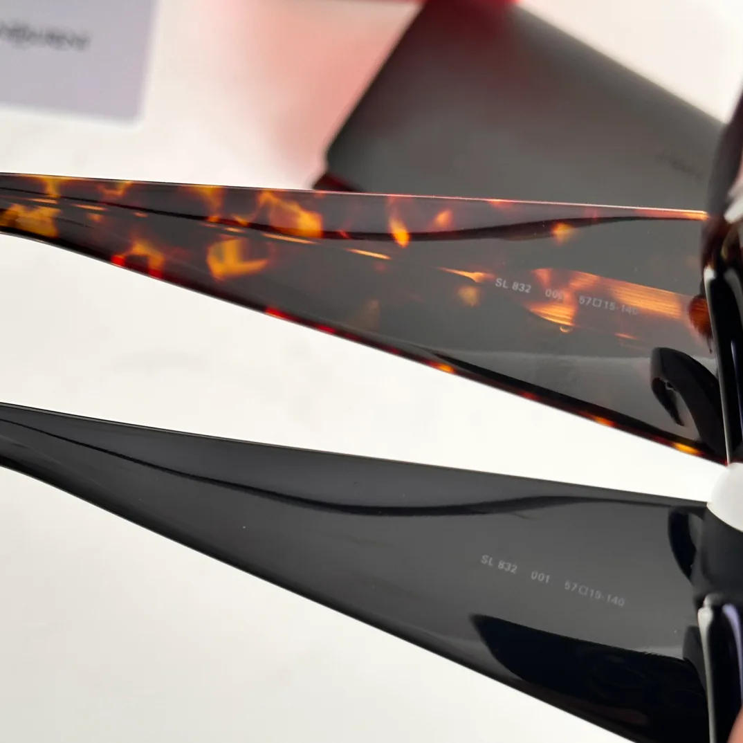 Очки Saint Laurent 841117