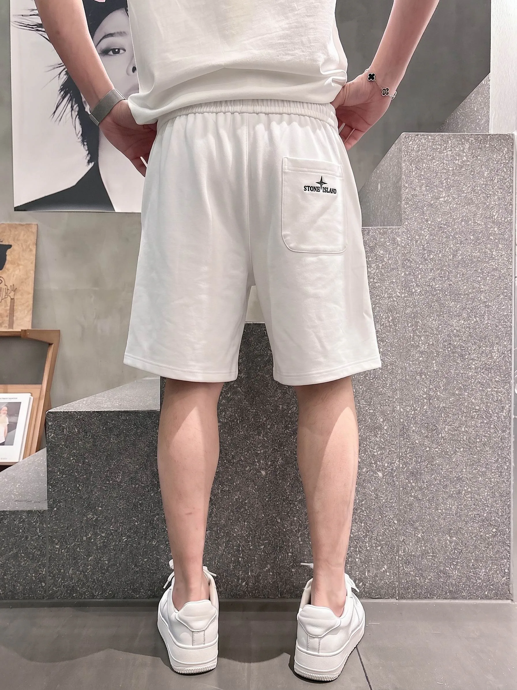 Шорты Мужские Stone Island 18246595