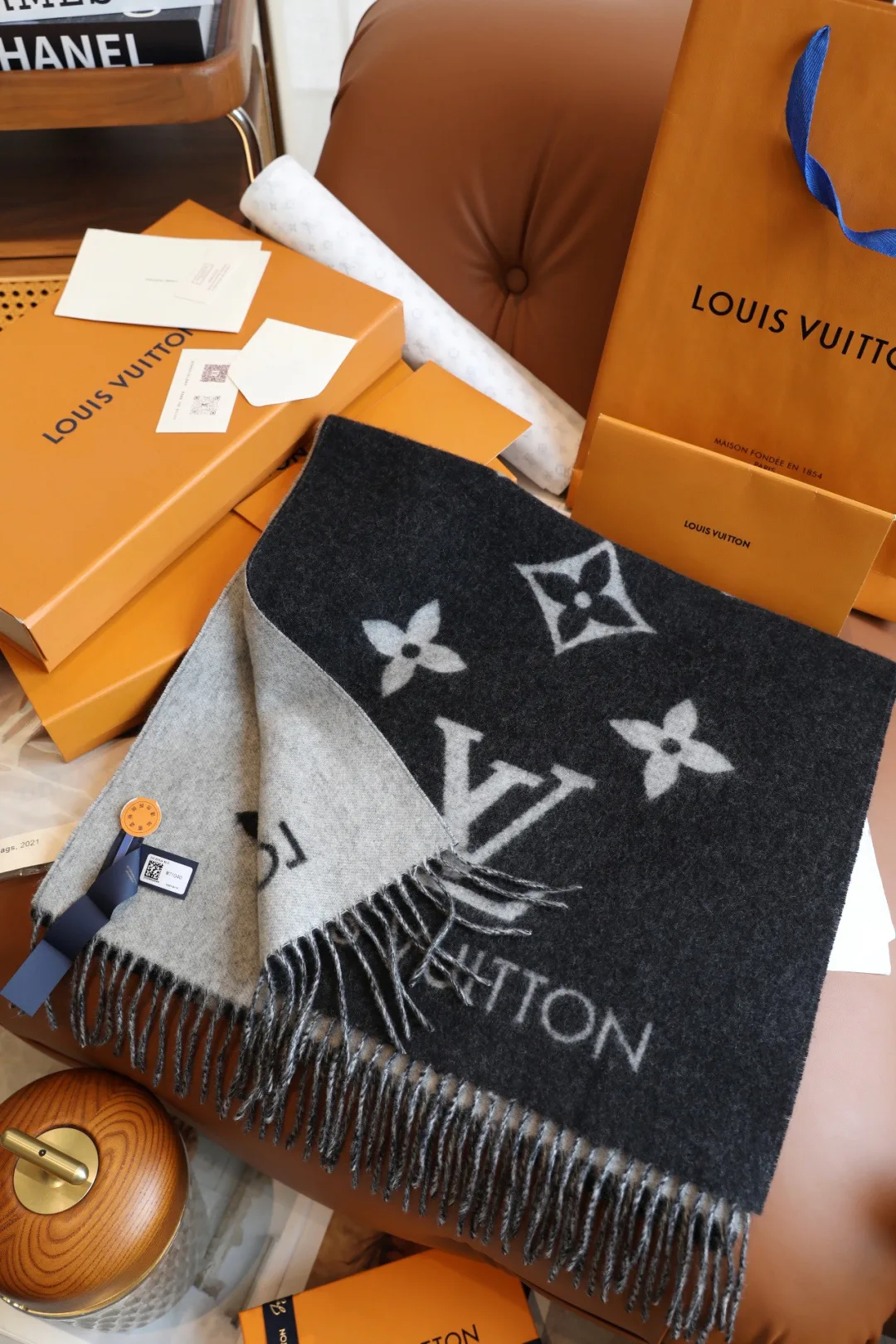 Шарфы Louis Vuitton 401800