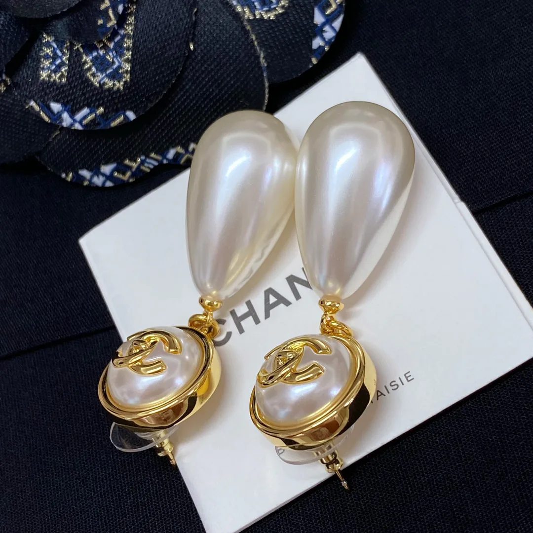 Бижутерия Chanel 17158412