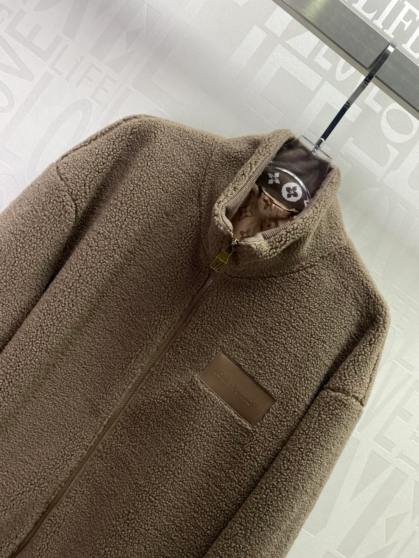 Куртки И Пуховики Женские Louis Vuitton 950613