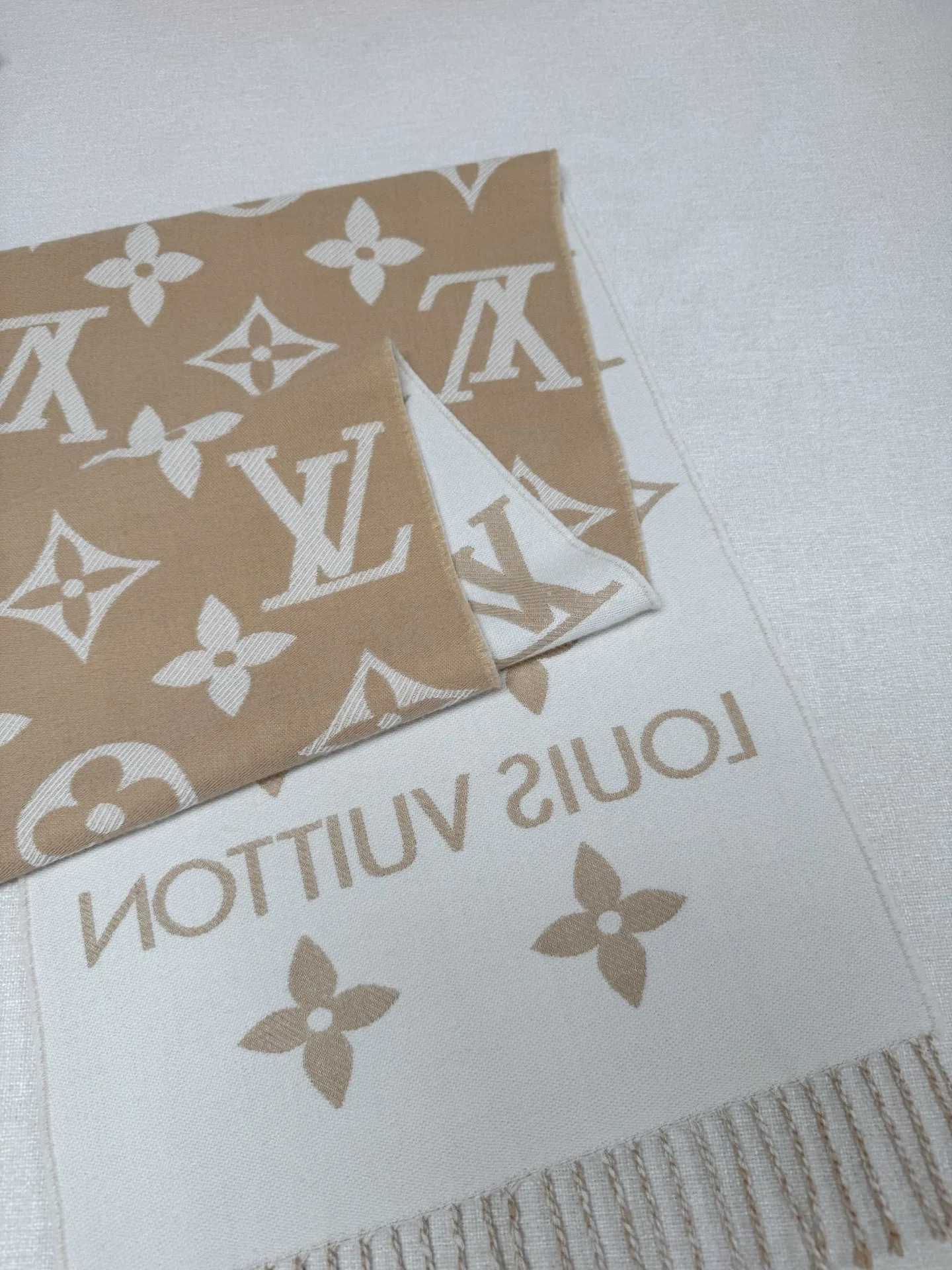 Шарфы Louis Vuitton 1861795