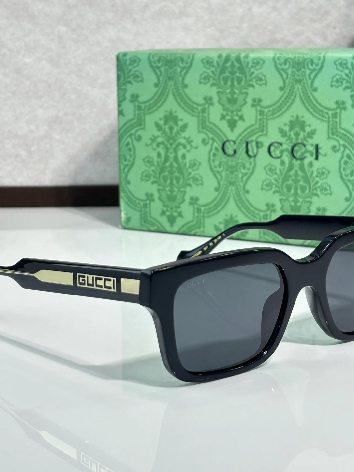 Очки Gucci 770075