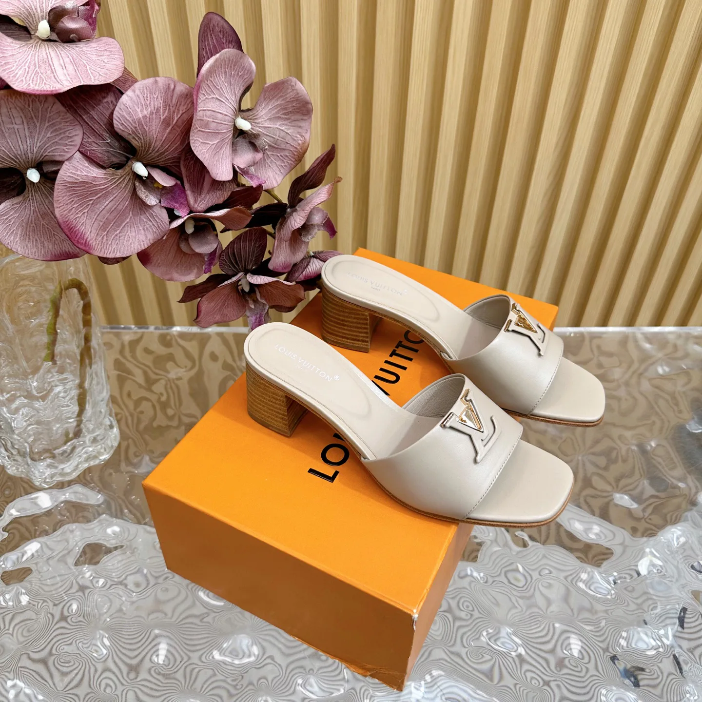 Босоножки Женские Louis Vuitton 629248