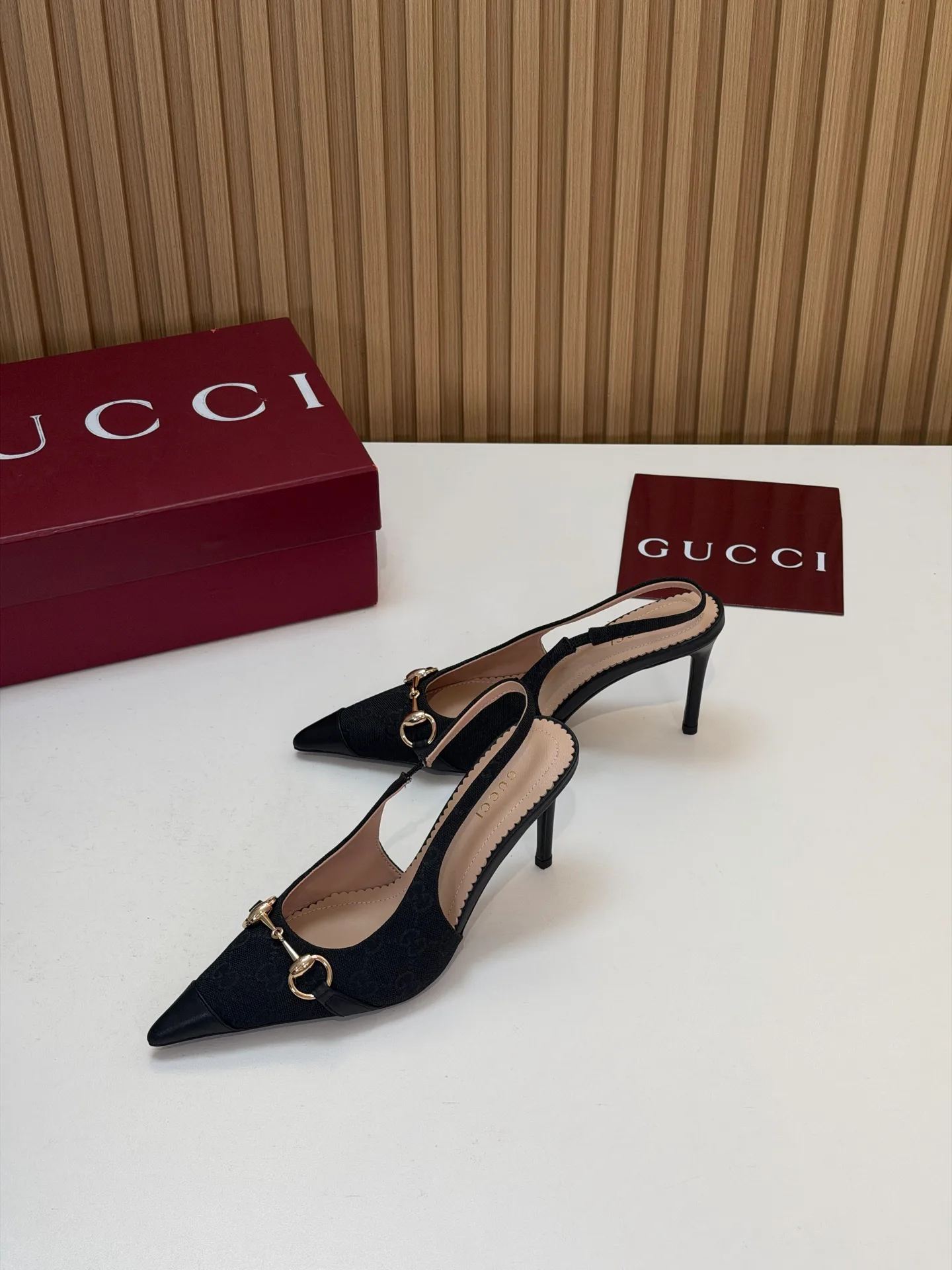 Туфли Женские Gucci 18396283