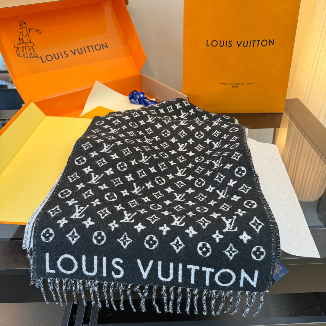 Шарфы Louis Vuitton 18003240