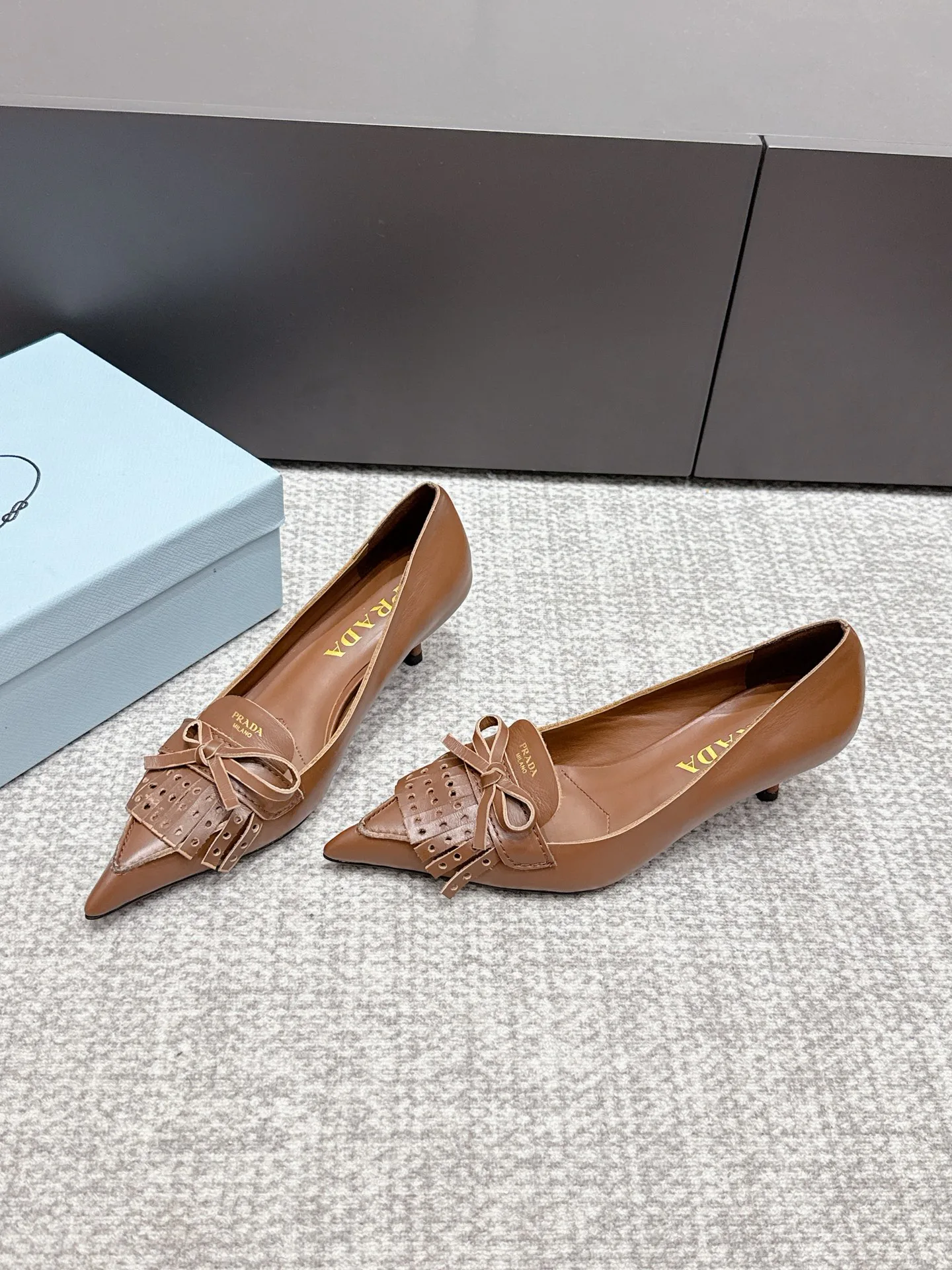 Туфли Женские Prada 13540597