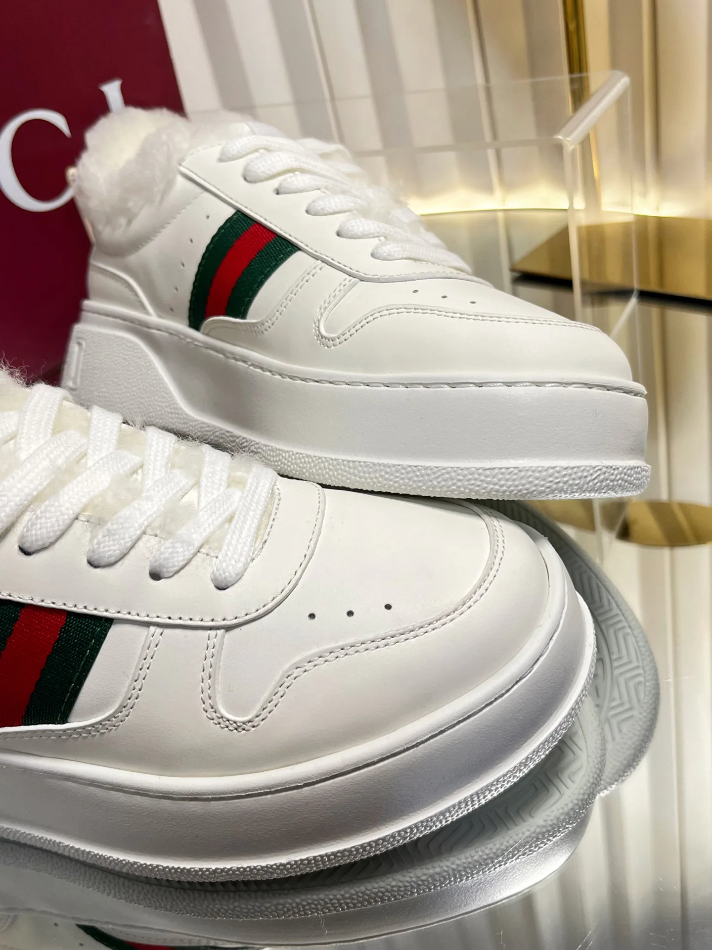 Кроссовки Женские Gucci 415627