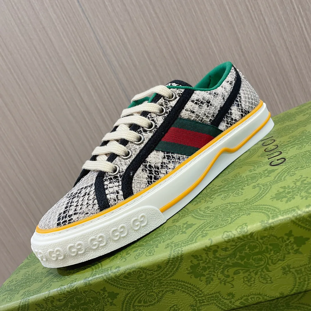 Кроссовки Женские Gucci 19691192
