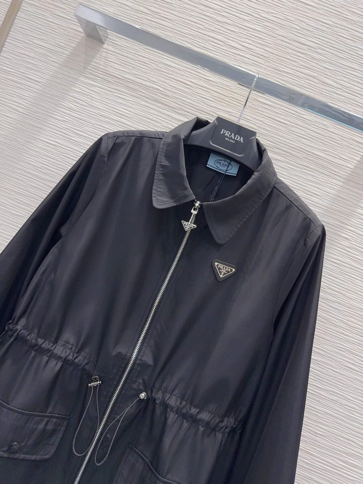 Куртки И Пуховики Женские Prada 17988394