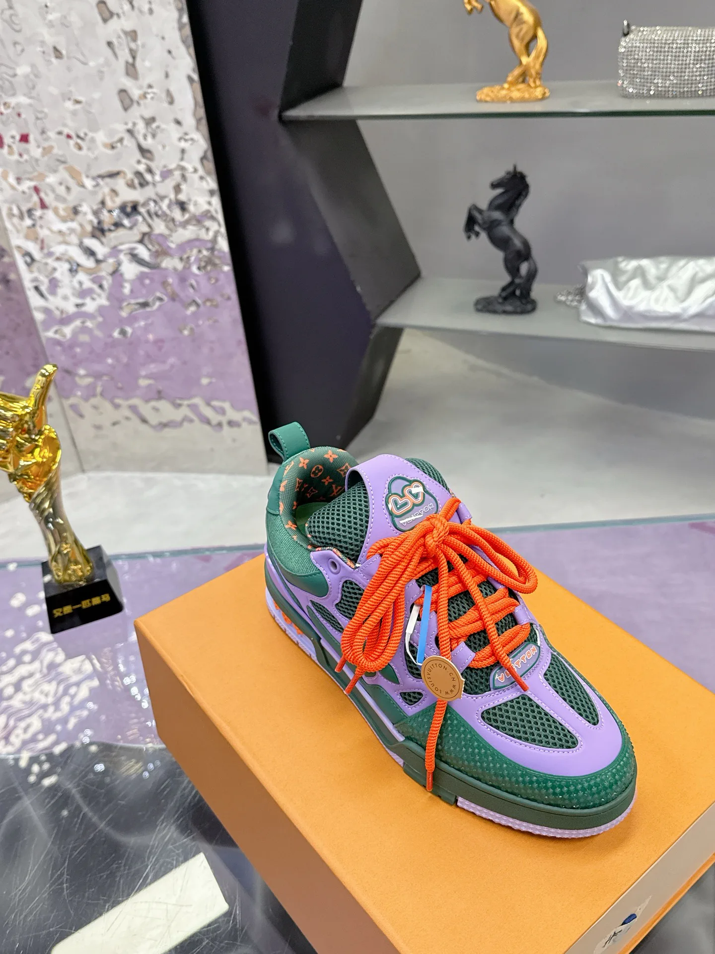 Кроссовки Женские Louis Vuitton 1874707