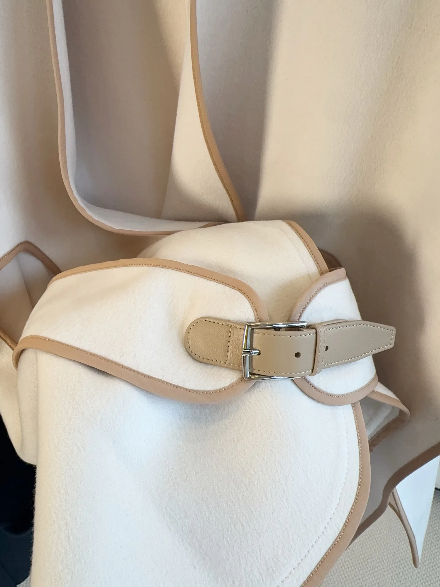 Пальто Женские Hermes 18237997