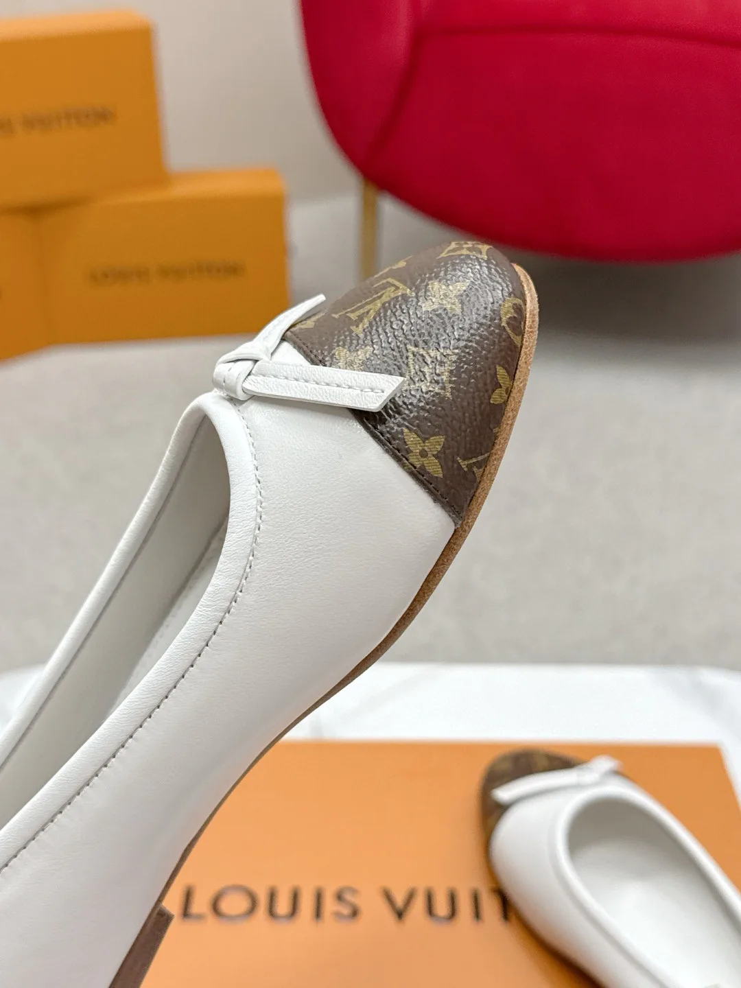 Балетки Женские Louis Vuitton 19099122