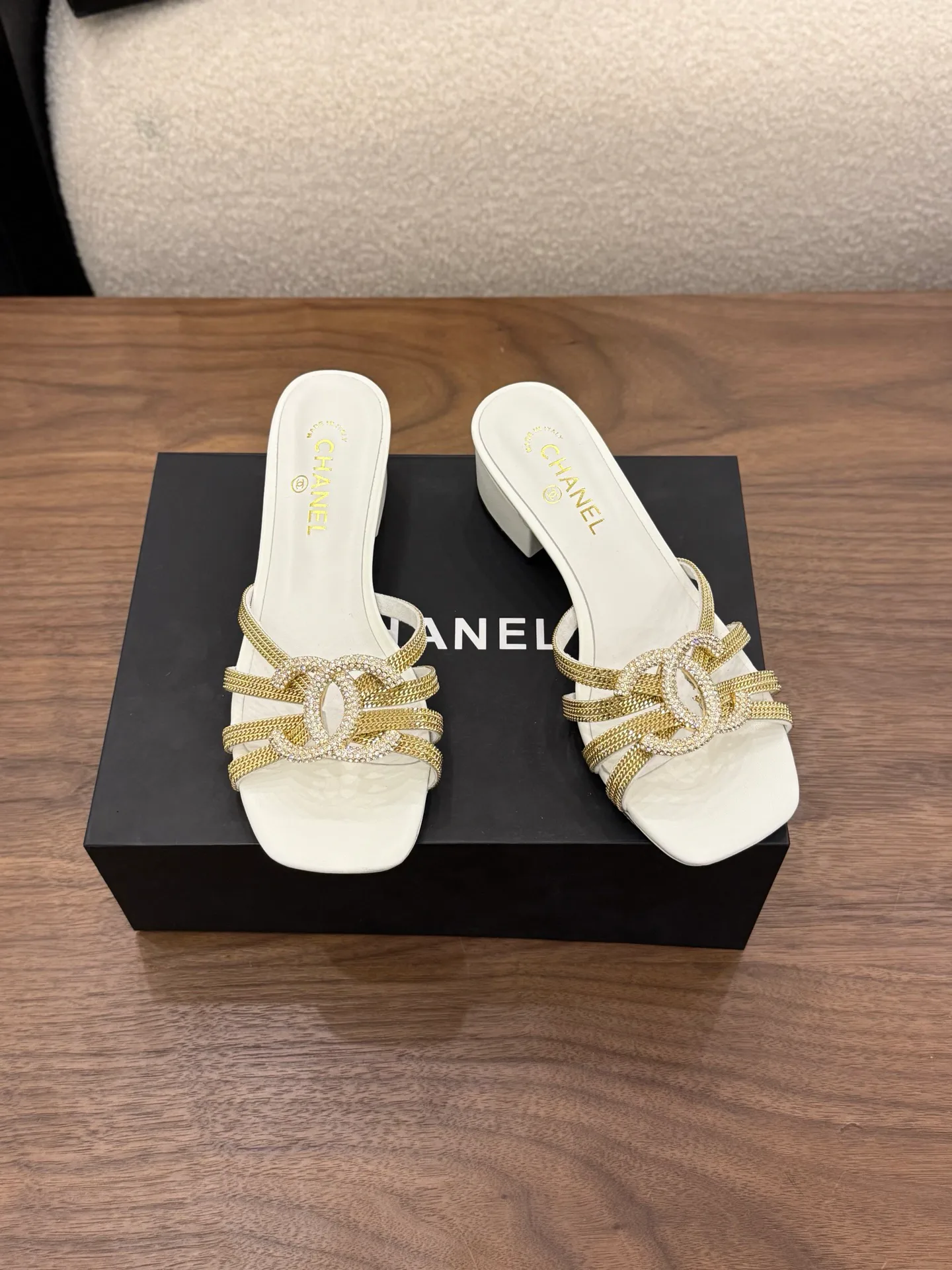 Сандалии Женские Chanel 11559290