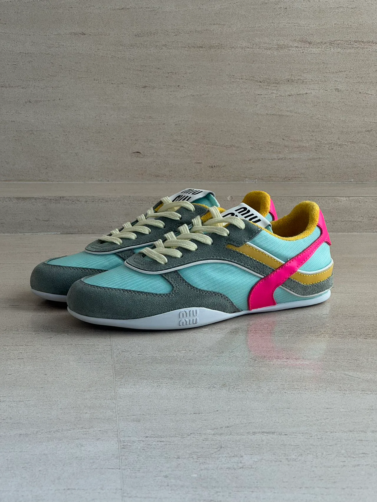 Кроссовки Женские Miu Miu 27103