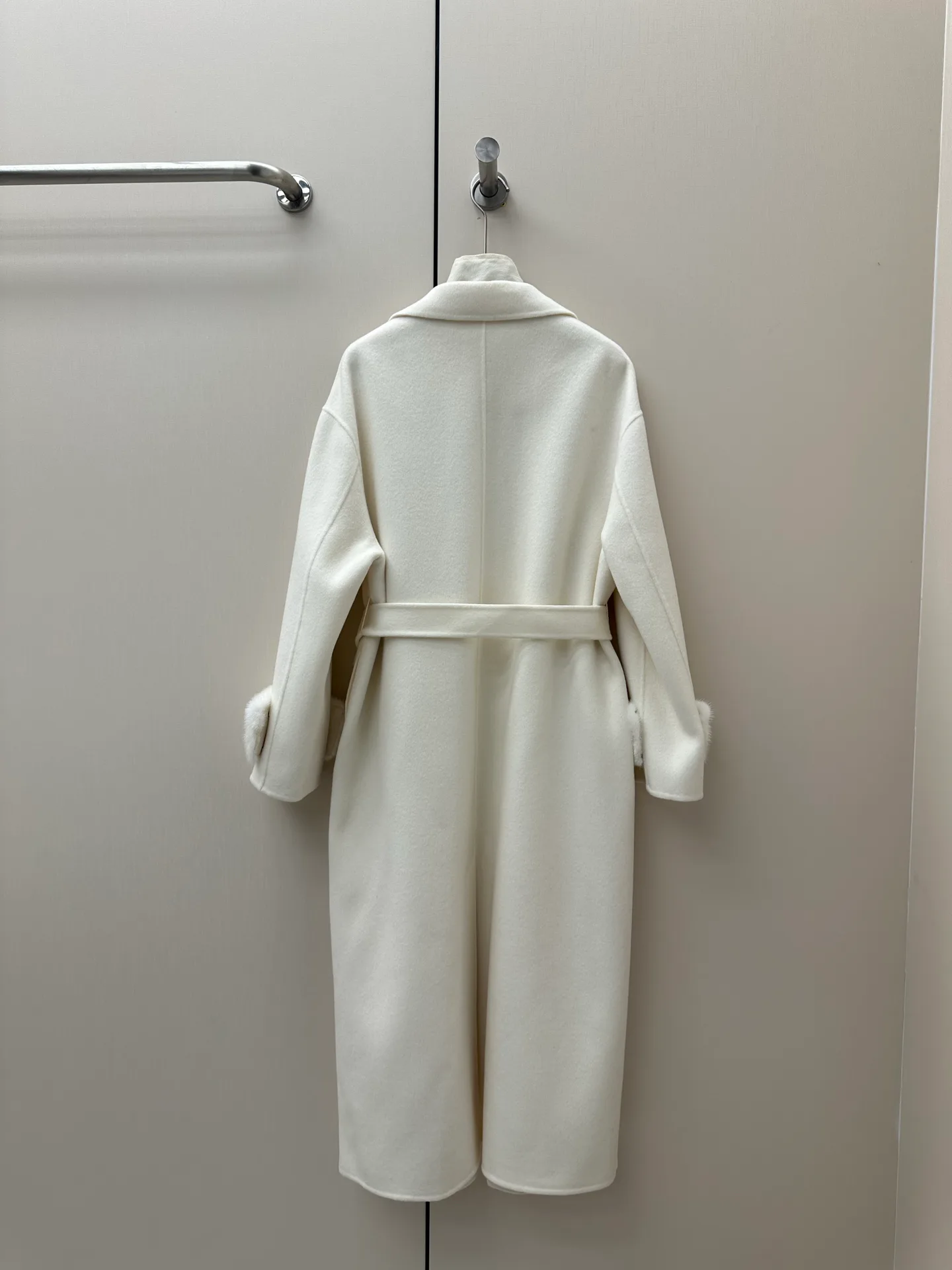 Пальто Женские Fendi 18338628
