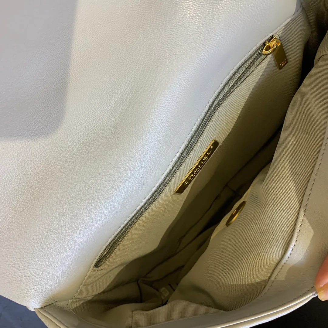 Классические Сумки Женские Chanel 11522264