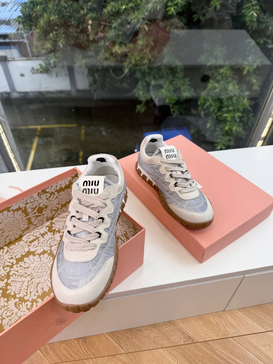 Кроссовки Женские Miu Miu 17978405