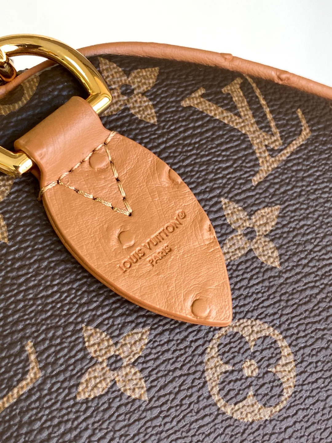 Классические Сумки Женские Louis Vuitton 18153140