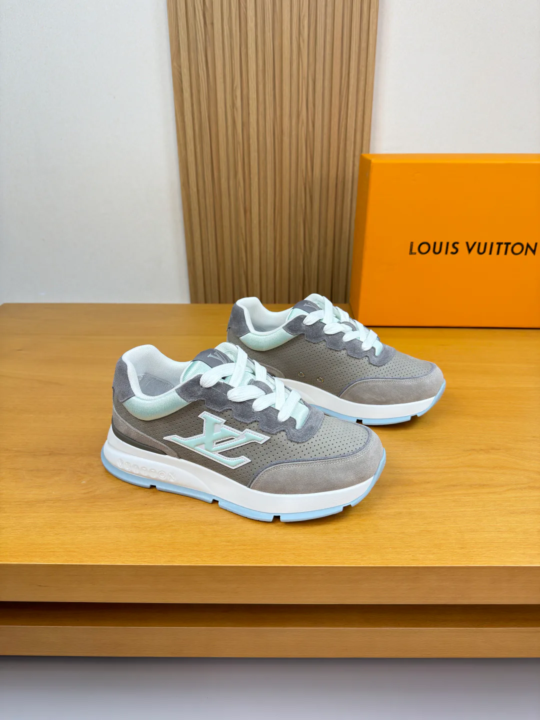 Туфли Женские Louis Vuitton 13194039