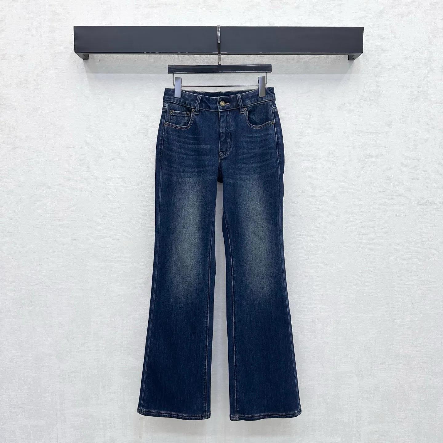 Джинсы Женские Saint Laurent 19244318