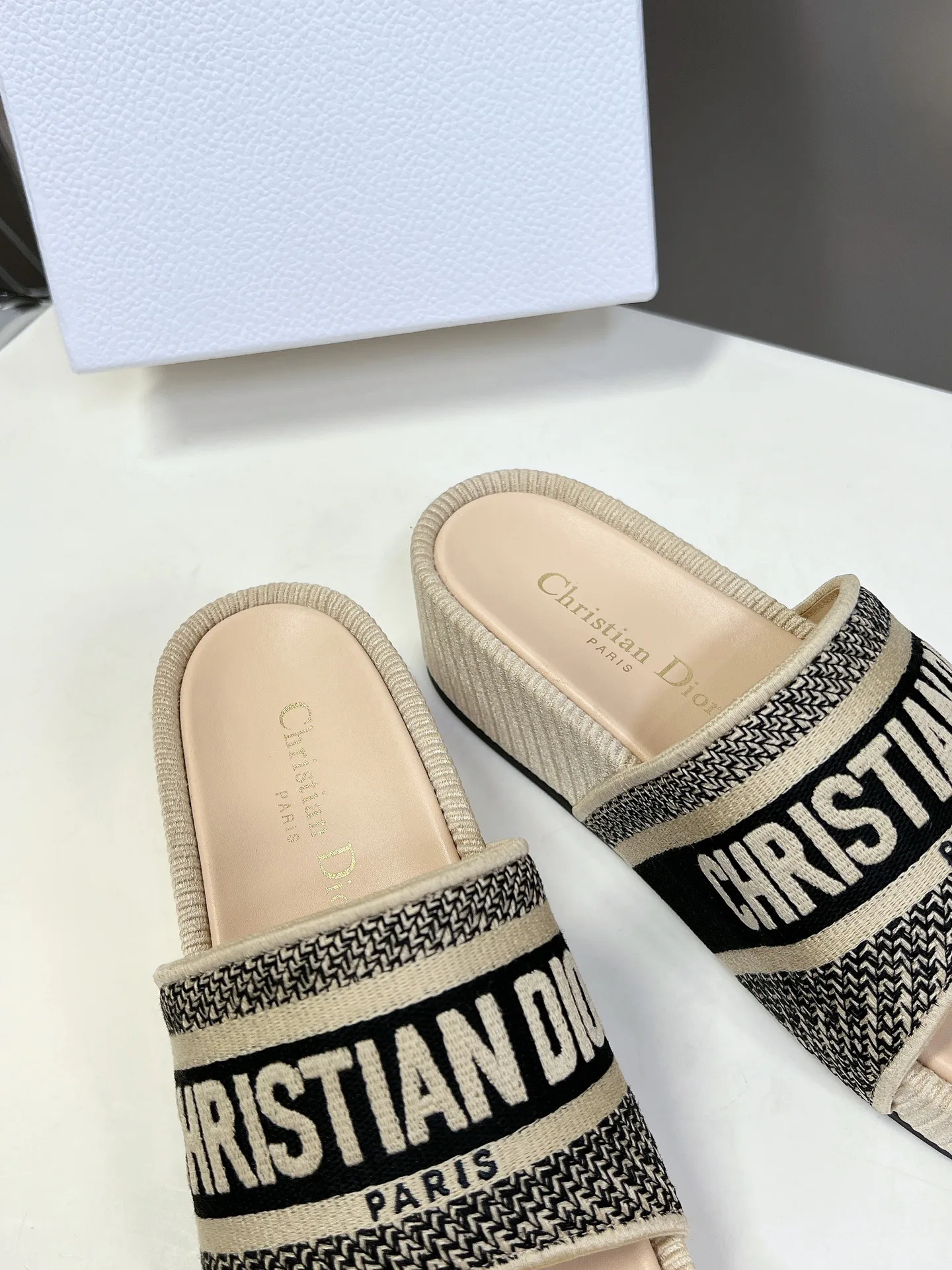 Сандалии Женские Christian Dior 11707854