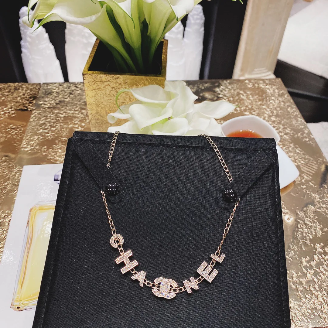 Бижутерия Chanel 385899