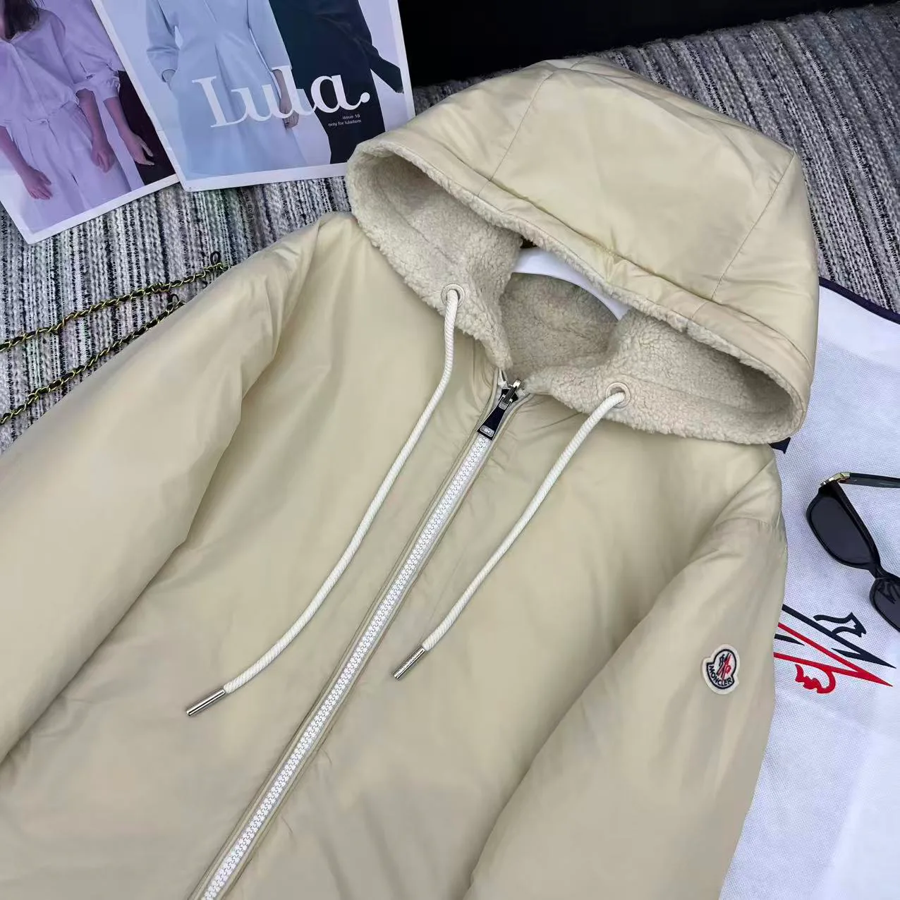 Куртки И Пуховики Женские Moncler 126315