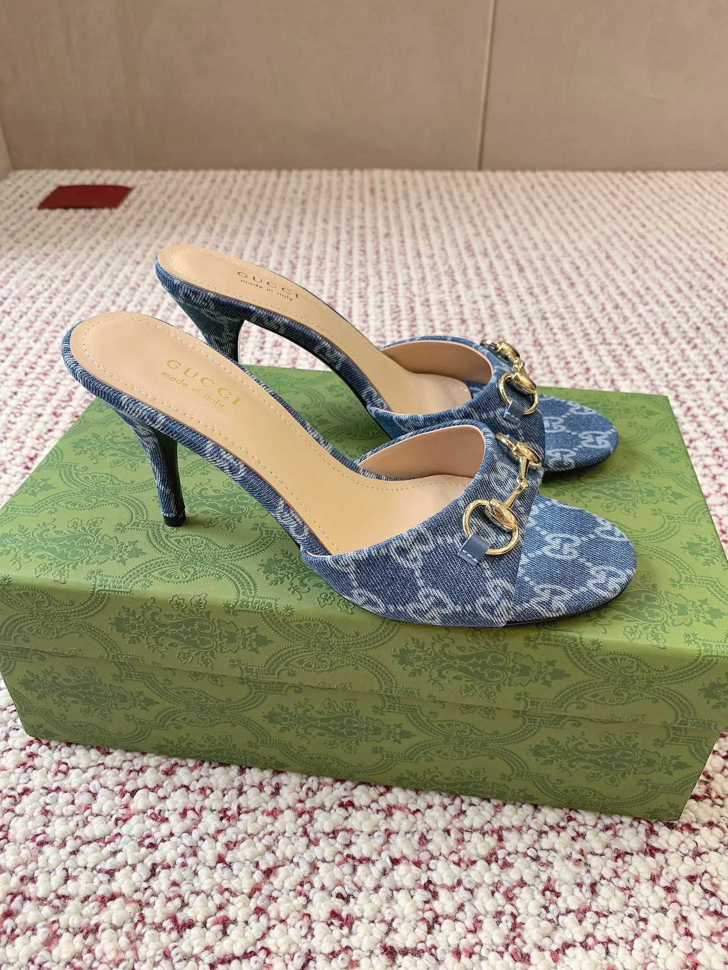 Босоножки Женские Gucci 13085009