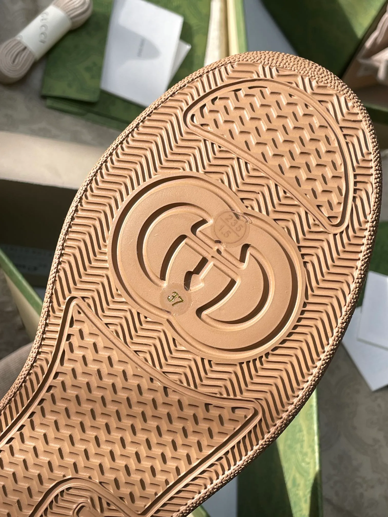 Кроссовки Женские Gucci 19980221