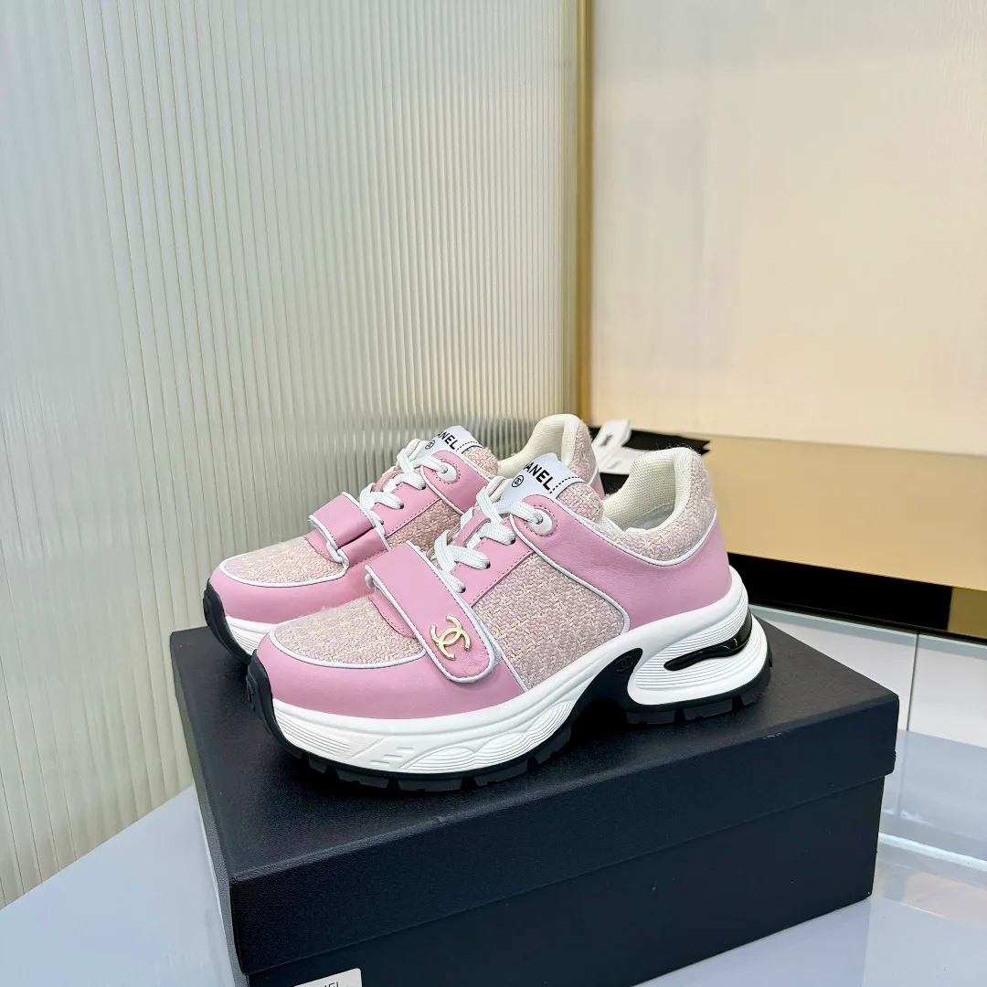 Кроссовки Женские Chanel 11605953