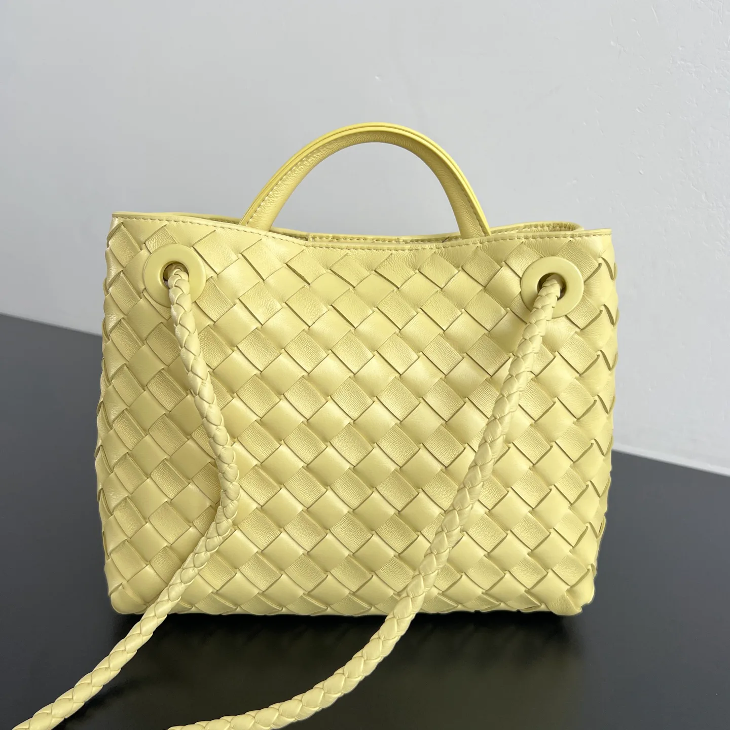 Классические Сумки Женские Bottega Veneta 17112448