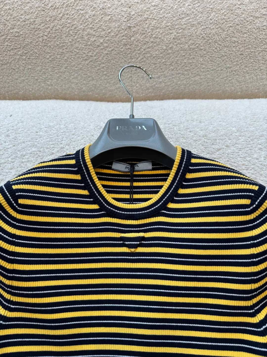 Футболки Женские Prada 12298604