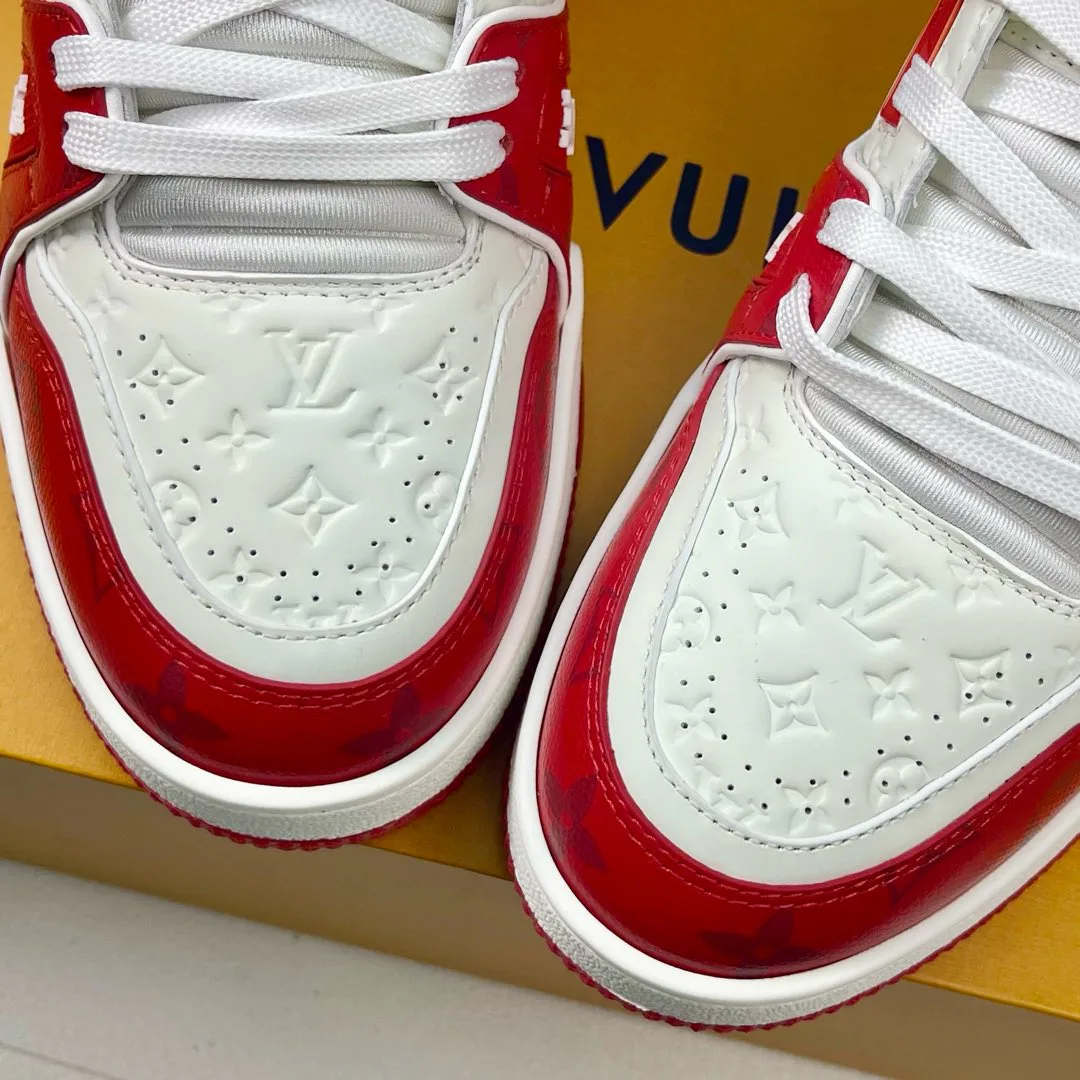 Кроссовки Женские Louis Vuitton 2679368