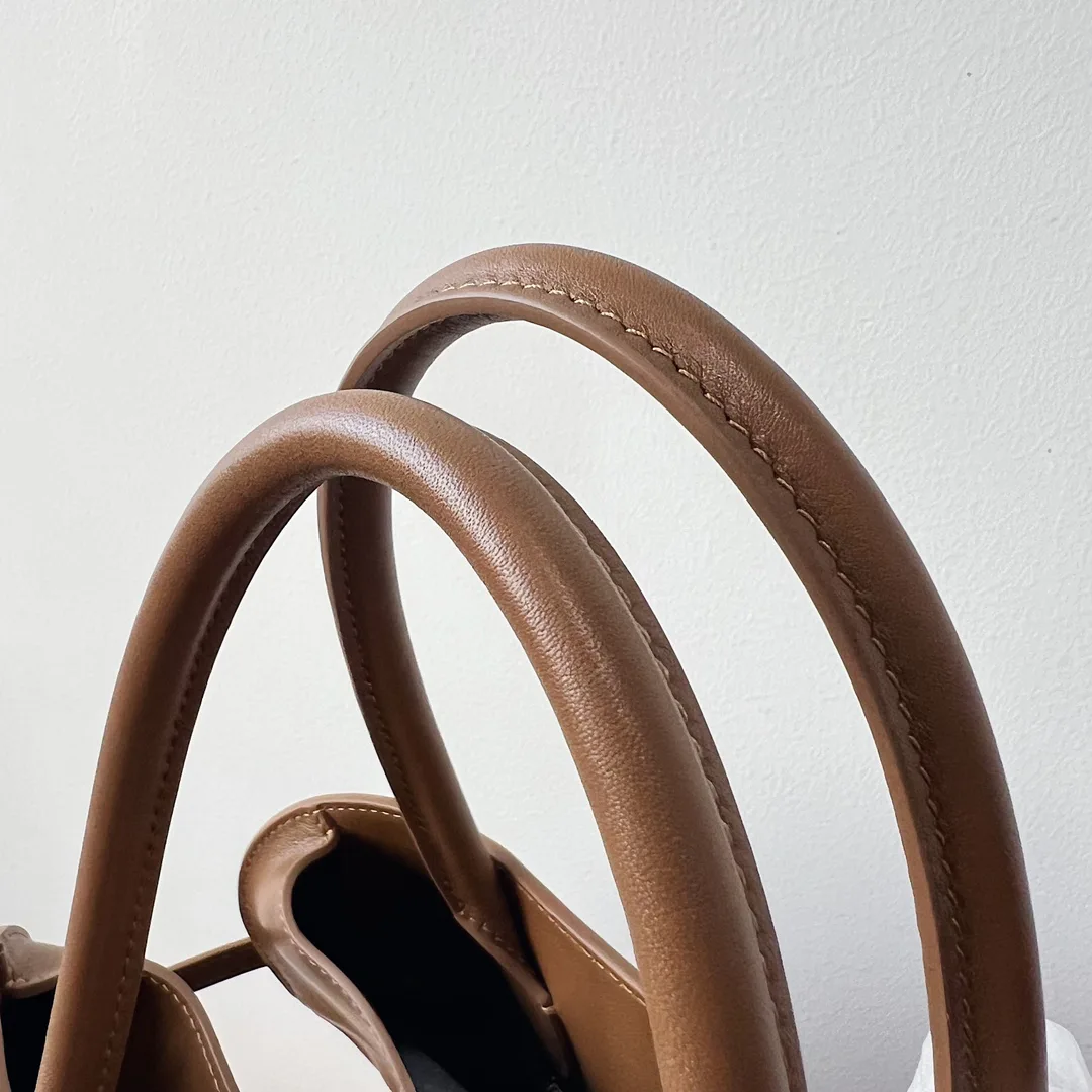 Классические Сумки Женские The Row 116216