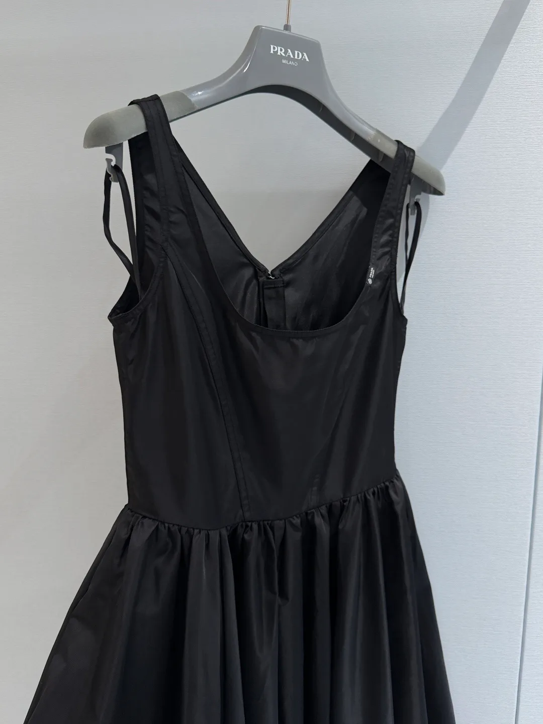 Платья Женские Prada 17771220